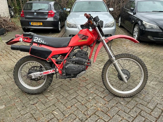 1981 honda off-road xr 250 r motorfiets - afbeelding 11 van  16