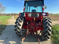 1981 international 1255-a vierwielaangedreven landbouwtractor - afbeelding 9 van  19