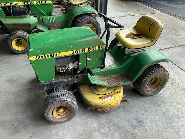 1981 john deere c111k zitmaaier - afbeelding 1 van  7