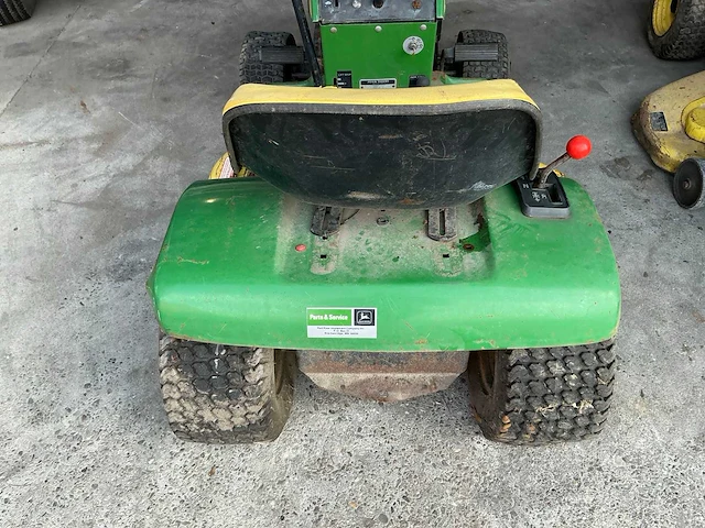 1981 john deere c111k zitmaaier - afbeelding 2 van  7