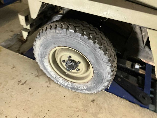 1981 land rover 88 bedrijfswagen - afbeelding 11 van  17