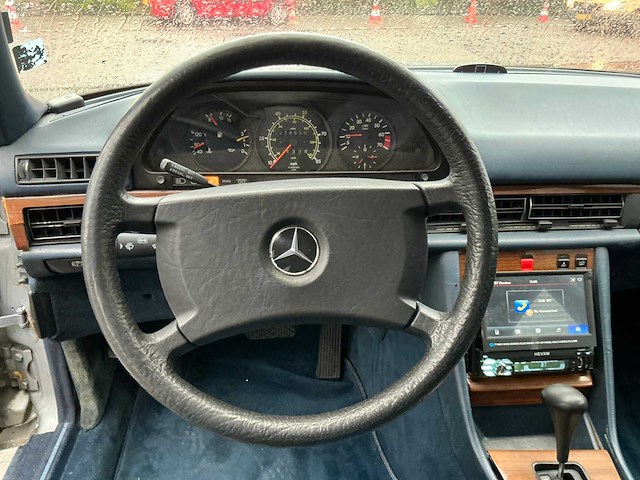 1981 mercedes-benz - 300 sd - oldtimer (80-gzg-5) - afbeelding 2 van  24