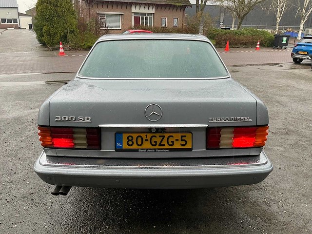 1981 mercedes-benz - 300 sd - oldtimer (80-gzg-5) - afbeelding 20 van  24