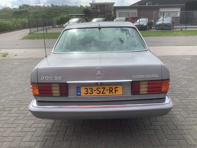 1981 mercedes-benz 300sd oldtimer - afbeelding 10 van  14