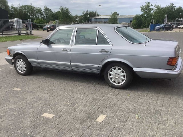 1981 mercedes-benz 300sd oldtimer - afbeelding 11 van  14