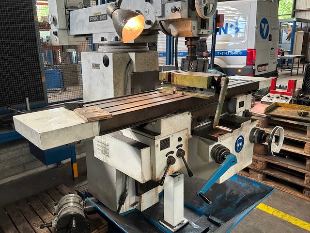 1981 tos fnk 25 freesmachine - afbeelding 2 van  18