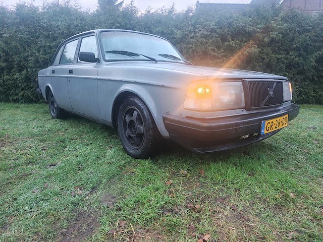1981 volvo 244 oldtimer met 6 cilinder m52b28 bmw motor - afbeelding 3 van  30
