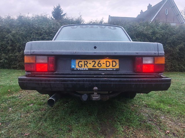 1981 volvo 244 oldtimer met 6 cilinder m52b28 bmw motor - afbeelding 19 van  30