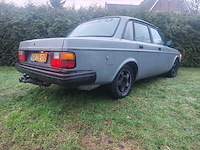 1981 volvo 244 oldtimer met 6 cilinder m52b28 bmw motor - afbeelding 20 van  30