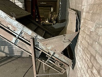 1982 campfens aardappel schudsorteerder met stortbunkers - afbeelding 2 van  77