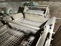 1982 campfens aardappel schudsorteerder met stortbunkers - afbeelding 13 van  77