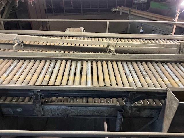 1982 campfens aardappel schudsorteerder met stortbunkers - afbeelding 30 van  77