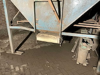 1982 campfens aardappel schudsorteerder met stortbunkers - afbeelding 70 van  77