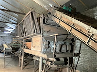 1982 campfens aardappel schudsorteerder met stortbunkers - afbeelding 77 van  77