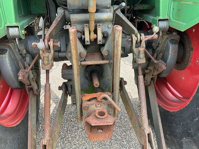 1982 fendt farmer 304ls turbomatik tweewielaangedreven landbouwtractor - afbeelding 10 van  29