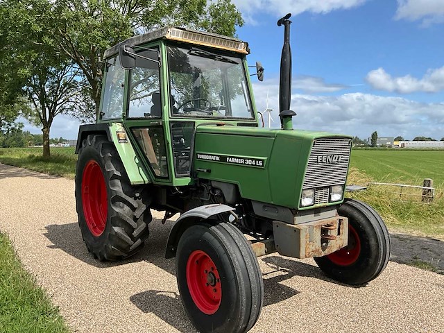 1982 fendt farmer 304ls turbomatik tweewielaangedreven landbouwtractor - afbeelding 24 van  29