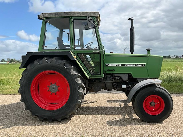 1982 fendt farmer 304ls turbomatik tweewielaangedreven landbouwtractor - afbeelding 25 van  29