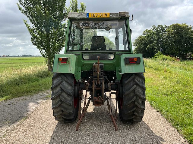 1982 fendt farmer 304ls turbomatik tweewielaangedreven landbouwtractor - afbeelding 27 van  29