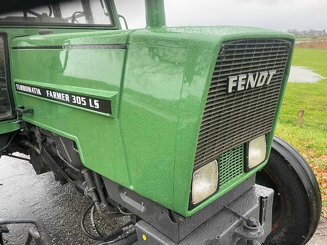 1982 fendt farmer 305 ls turbomatik vierwielaangedreven landbouwtractor - afbeelding 9 van  32