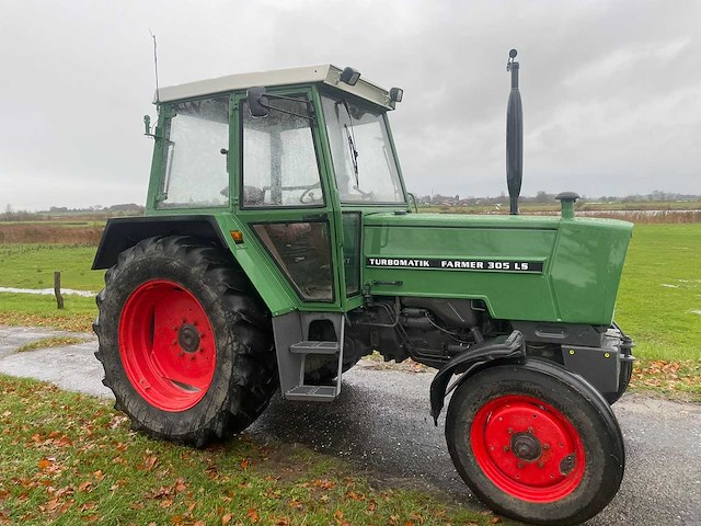 1982 fendt farmer 305 ls turbomatik vierwielaangedreven landbouwtractor - afbeelding 1 van  32