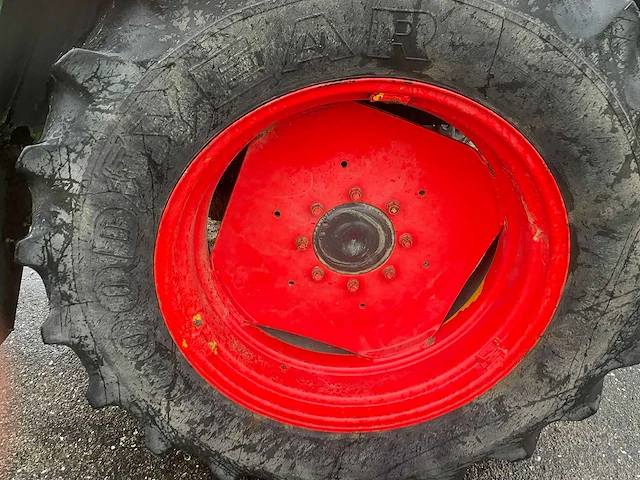 1982 fendt farmer 305 ls turbomatik vierwielaangedreven landbouwtractor - afbeelding 19 van  32
