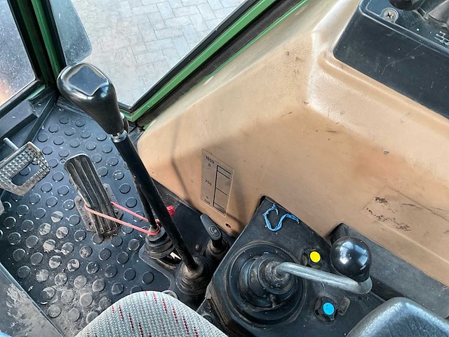 1982 fendt farmer 312 lsa vierwielaangedreven landbouwtractor - afbeelding 14 van  24