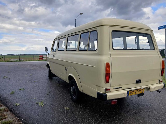 1982 ford transit bedrijfswagen - afbeelding 2 van  11