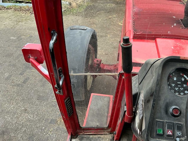 1982 international 1255 xl vierwielaangedreven landbouwtractor - afbeelding 20 van  38