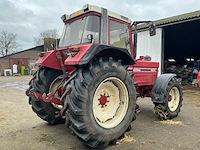 1982 international 1255 xl vierwielaangedreven landbouwtractor - afbeelding 28 van  38