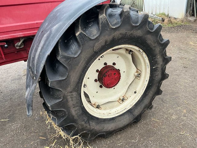 1982 international 1255 xl vierwielaangedreven landbouwtractor - afbeelding 6 van  10