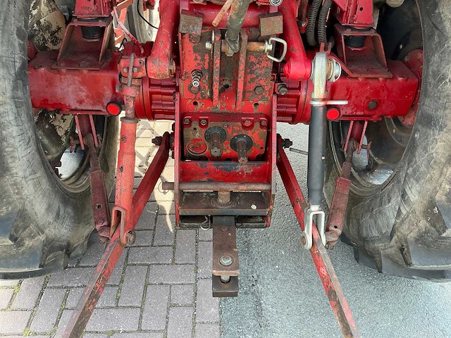 1982 international 845xl tweewielaangedreven landbouwtractor - afbeelding 4 van  28