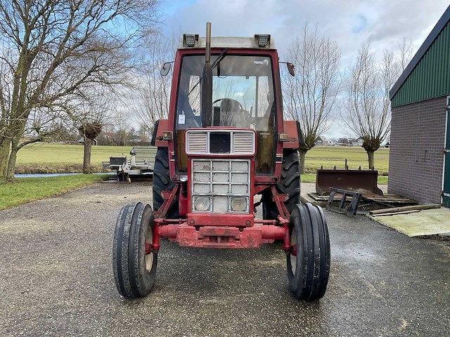 1982 international 845xl tweewielaangedreven landbouwtractor - afbeelding 13 van  17
