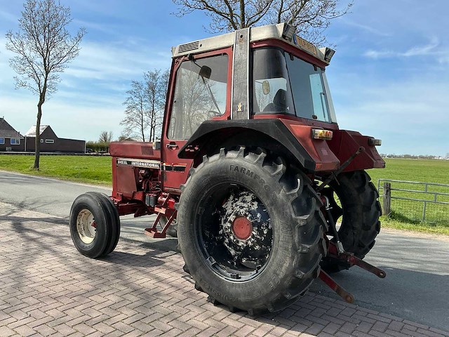 1982 international 845xl tweewielaangedreven landbouwtractor - afbeelding 5 van  19