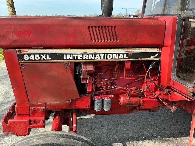 1982 international 845xl tweewielaangedreven landbouwtractor - afbeelding 9 van  28