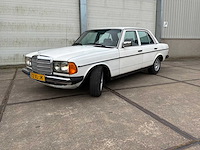 1982 mercedes-benz 200d (w123) oldtimer