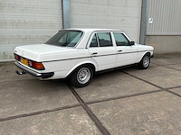 1982 mercedes-benz 200d (w123) oldtimer - afbeelding 9 van  28