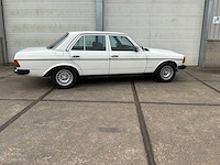 1982 mercedes-benz 200d (w123) oldtimer - afbeelding 15 van  28