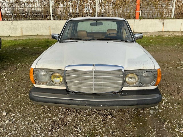 1982 mercedes-benz 300d turbo diesel personenauto - afbeelding 12 van  28