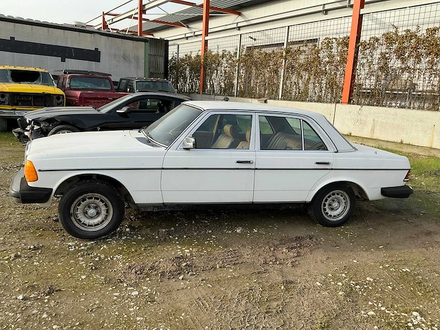 1982 mercedes-benz 300d turbo diesel personenauto - afbeelding 27 van  28