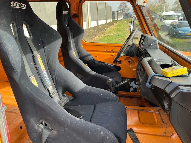 1982 mercedes-benz g-klasse 300gd - afbeelding 16 van  43