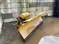 1982 nido hyl240 sneeuwschuiver - afbeelding 2 van  8