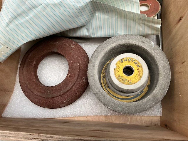 1982 schütte wu50 gereedschap slijpmachines - afbeelding 11 van  19