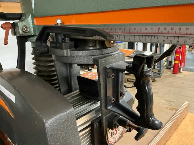 1982 seromab rs/65 radiaalafkortzaagmachine - afbeelding 7 van  10