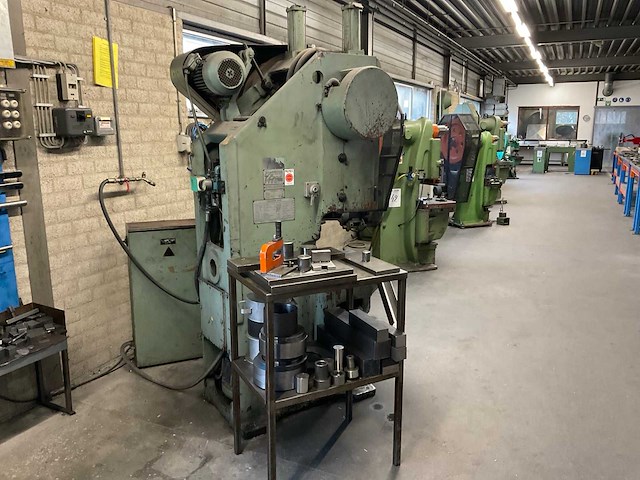 1982 stankoimport kd1424a excenterpers - afbeelding 3 van  18