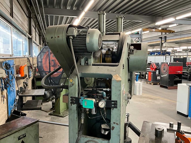 1982 stankoimport kd1424a excenterpers - afbeelding 9 van  18