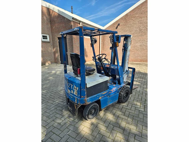 1982 toyota 4fb15 elektrische heftruck – 1.500 kg – 3.000 mm – 48 v – inclusief acculader - afbeelding 4 van  10