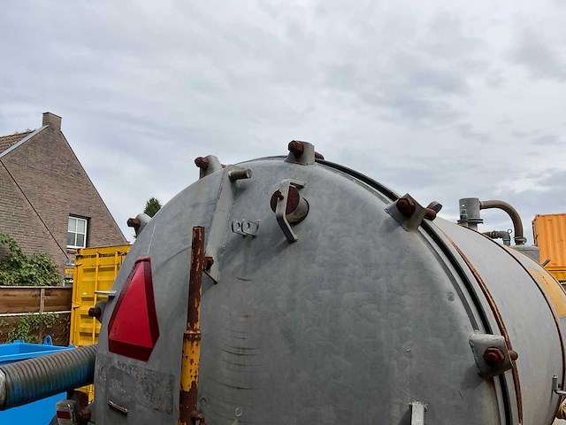 1982 veenhuis 5800 mesttank - afbeelding 6 van  16