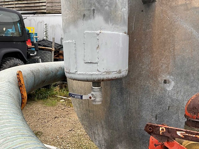 1982 veenhuis 5800 mesttank - afbeelding 6 van  24