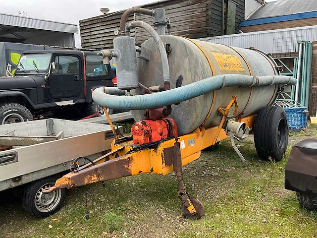 1982 veenhuis 5800 mesttank - afbeelding 1 van  24