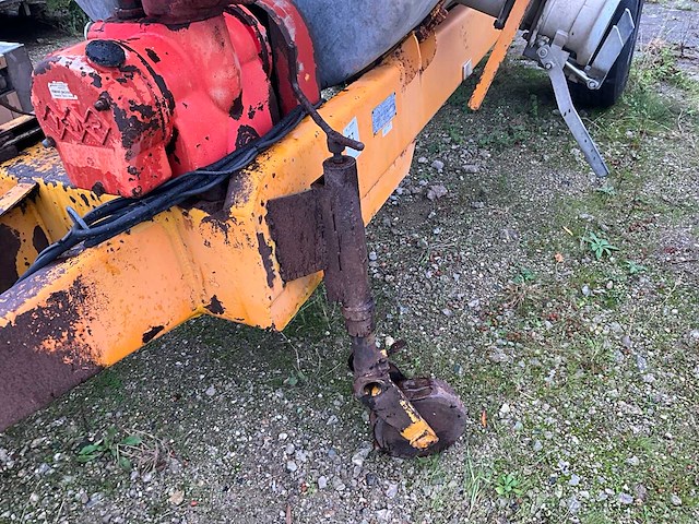 1982 veenhuis 5800 mesttank - afbeelding 2 van  20